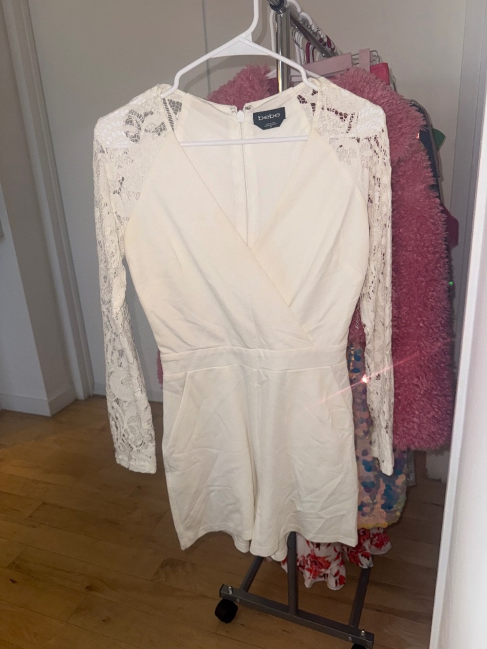 Bebe Ivory White Lace Long Sleeve V-Neck Romper